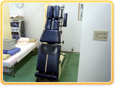 �g���\���e�[�u��